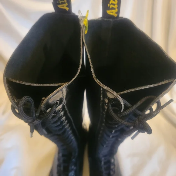 RARE authentic 90s vintage Dr Martens 20 eyelet knee patent leather boots 3/5 - Picture 10 of 16